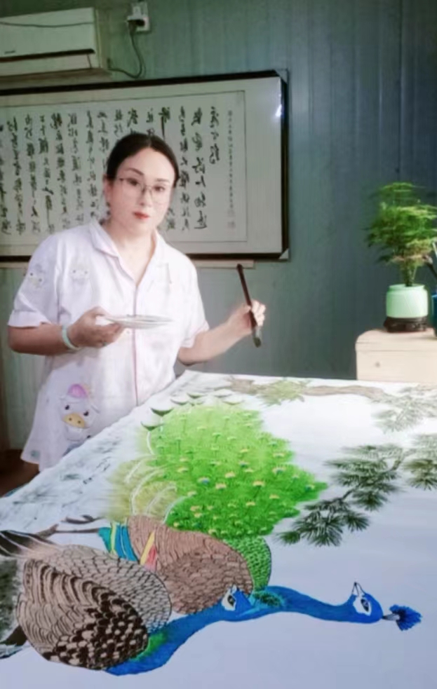 邓春英