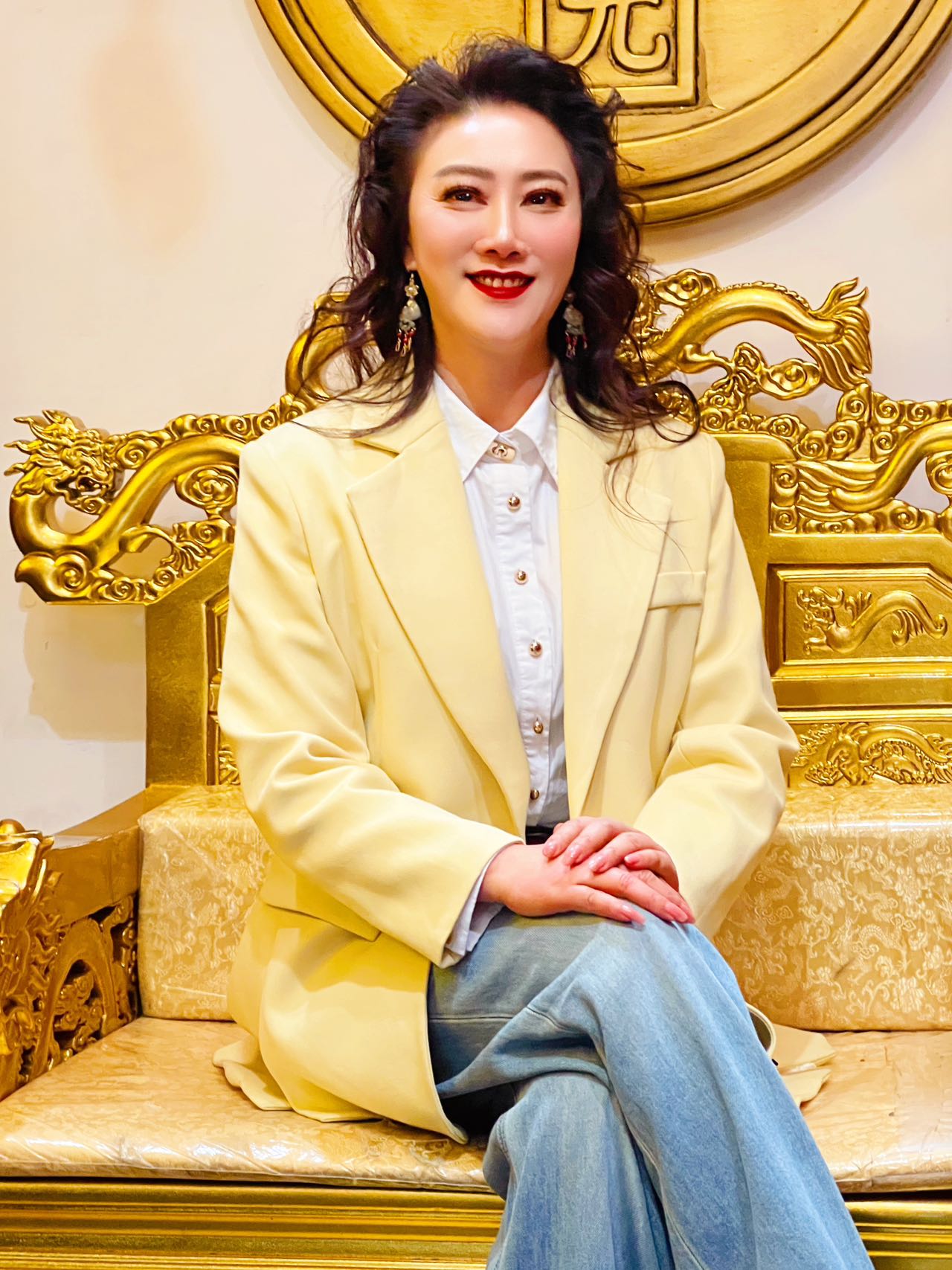 李卫芳