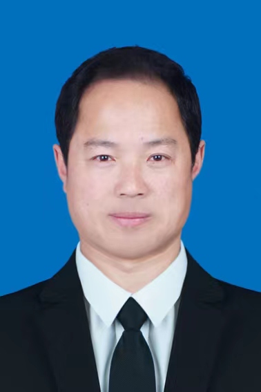 李釨墨