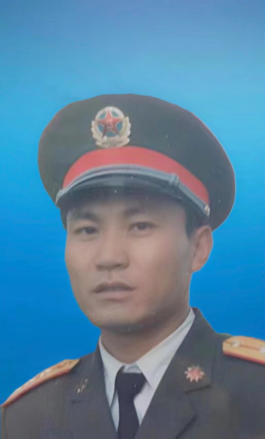 杨功英